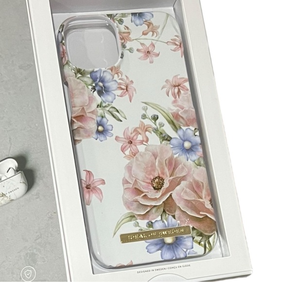Ideal of Sweden Hard Case for MagSafe for Apple iPhone 14 Plus Floral Ro… - Picture 4 of 4